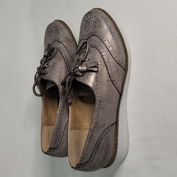 ADRIENNE VITTADINI Oxford Platform Lace Up Metallic - Picture 3 of 8